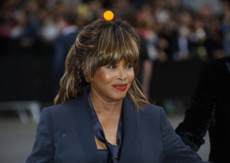 Najteži dani rock'n'roll bake: Na reviji u Parizu Tina Turner doznala tužnu vijest