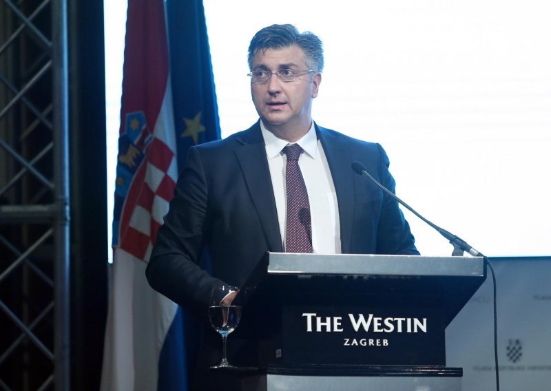 Plenković: Položaj Hrvata u Srbiji prioritetno je pitanje za Vladu