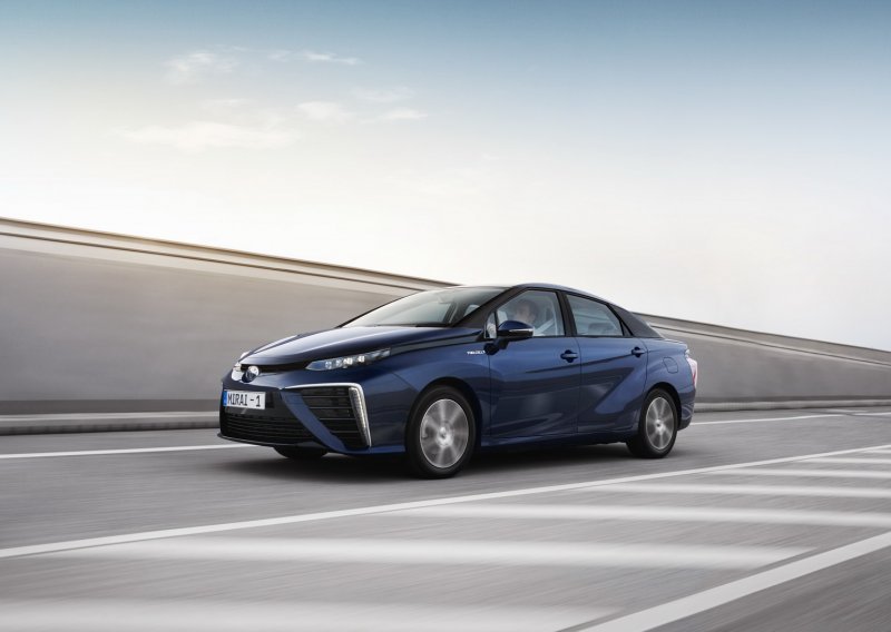 Toyota planira automobile na vodik koji će koštati kao današnji hibridi