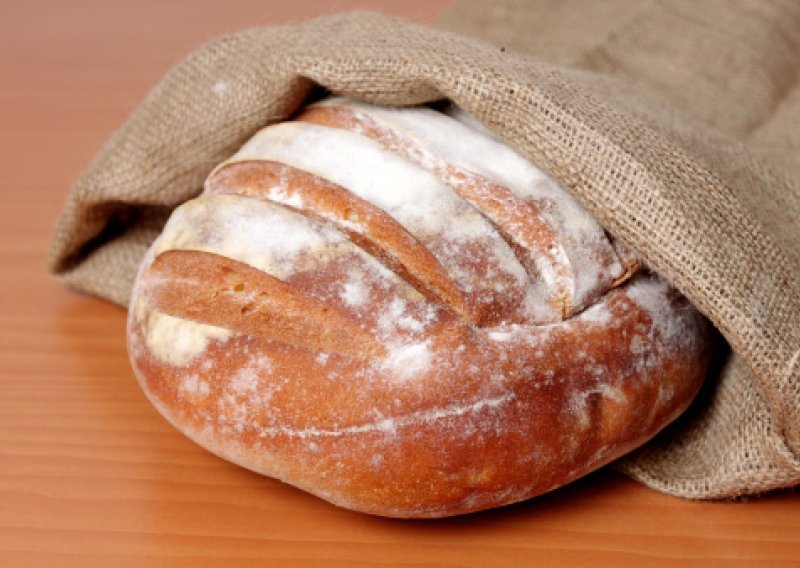 Evo kako ispeći ukusan i zdrav domaći kruh