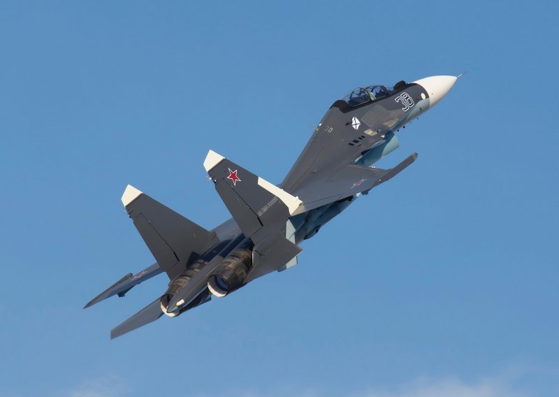 Ruski borbeni avion SU-30SM srušio se u Siriji, oba pilota su poginula