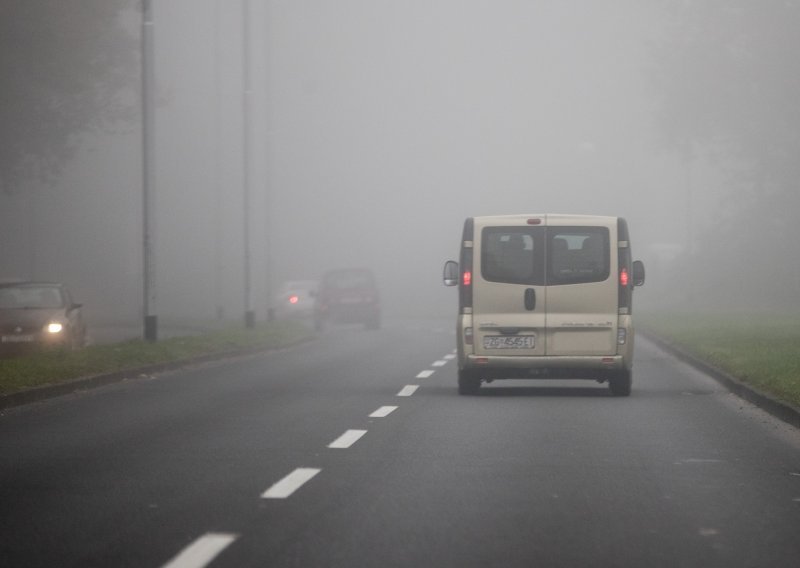 Magla usporava promet, na večer gužve na graničnim prijelazima