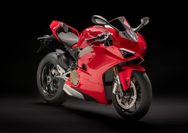 Ducati se novim Panigaleom oprašta od dvocilindričnih motora