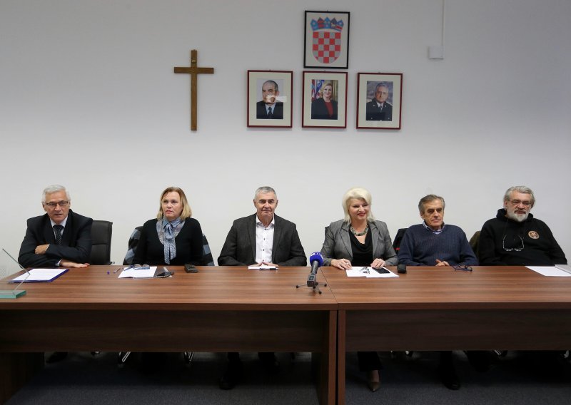 Branitelji: U Saboru je izvršena srpska jezična agresija