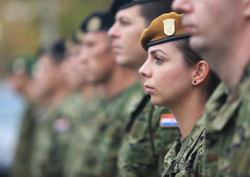 Hrvatska vojska vratila se u Vukovar, otvorena nova vojarna