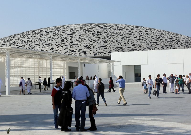 Muzej Louvre Abu Dabi od subote otvoren za javnost