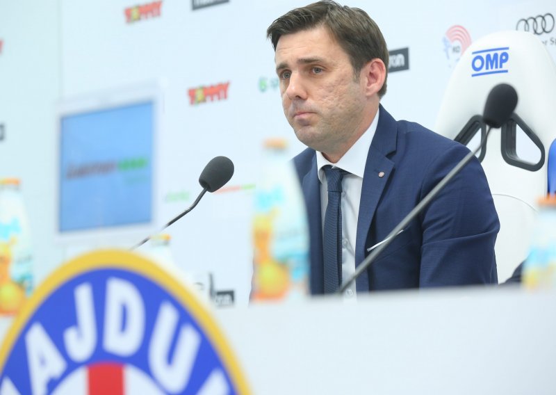 Novi trener Hajduka ovakvom pitanju se nije nadao; smeta li taj podatak članove Torcide?