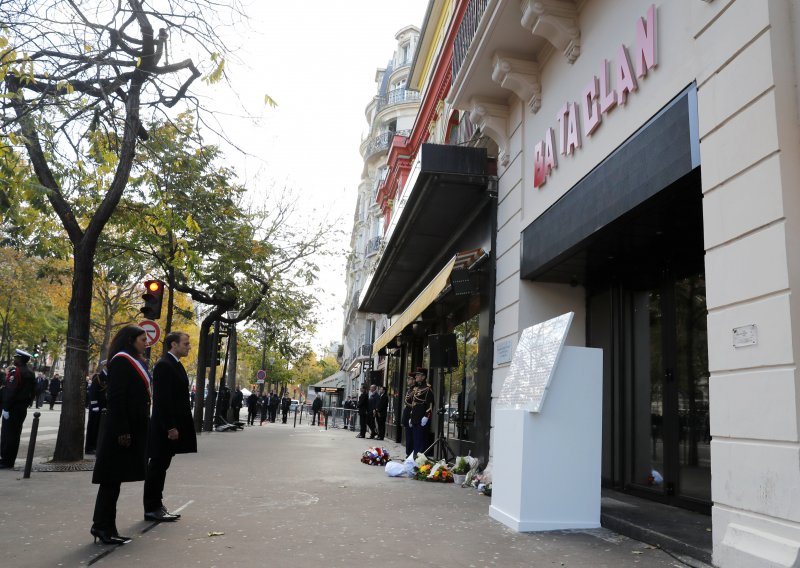 Pariz se sjeća ubijenih u terorističkom napadu prije dvije godine