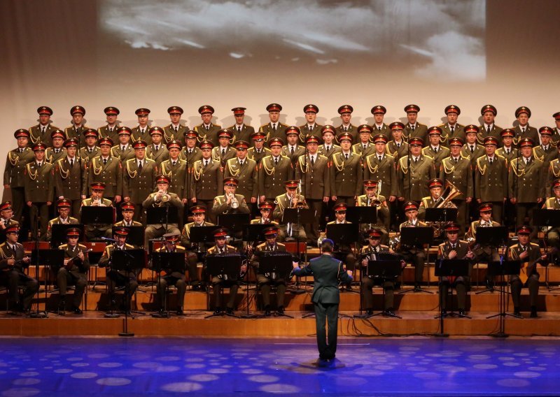Zbor Crvene armije oduševio na svom prvom koncertu u Hrvatskoj