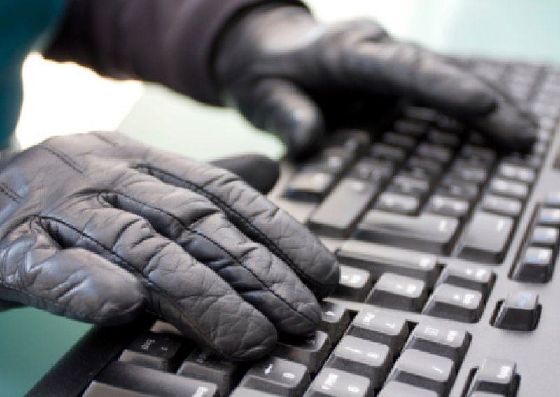Hakeri Anonymous provalili i haiderovcima