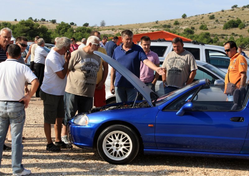 Pogledajte što se krije iza rezanja nameta na rabljena vozila i tko će profitirati