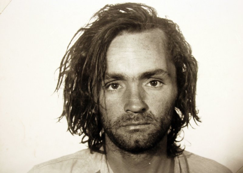 Portret Charlesa Mansona, zloglasnog vođe sekte koja je ubila 35 ljudi