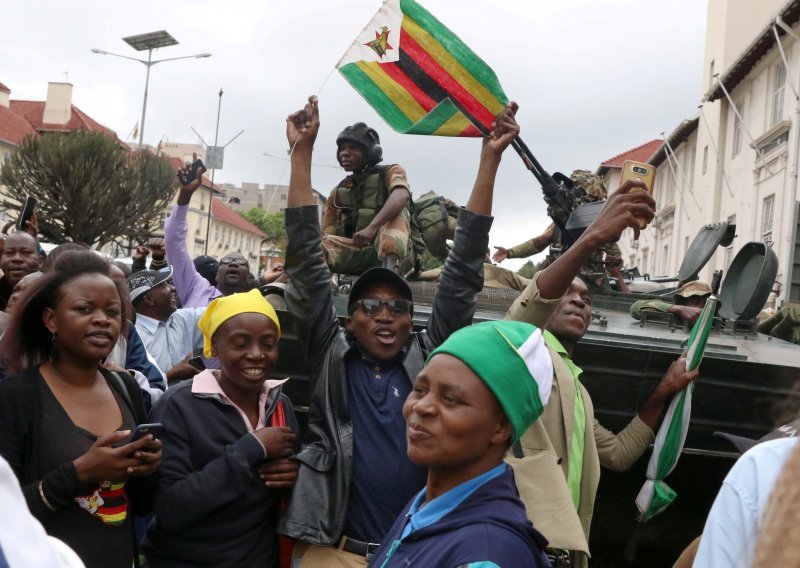 Policija u Zimbabveu najavila povratak u normalu