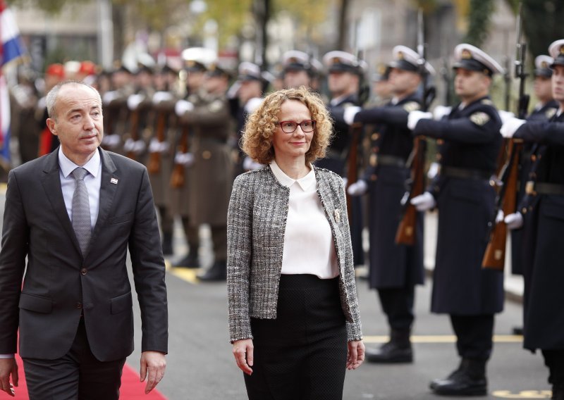 Krstičević o masovnim tužbama protiv MORH-a: Neke dobivamo, a neke gubimo