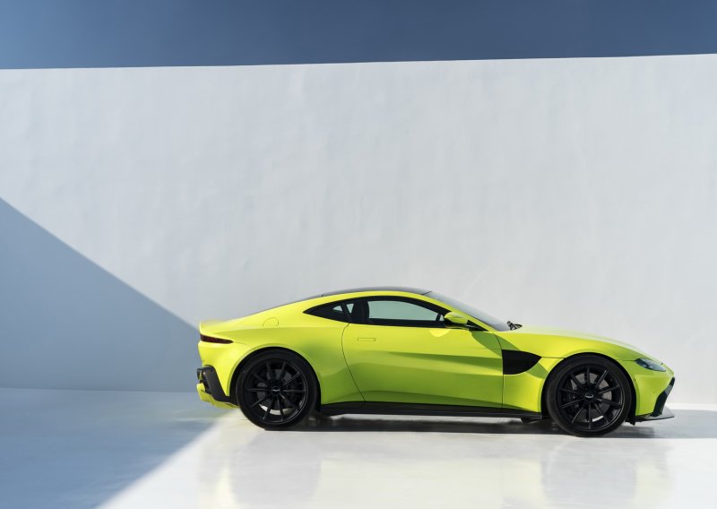 Aston Martin krenuo Teslinim putem, sad ima i Tesline probleme