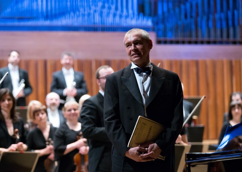 'Genij na djelu': Ivo Pogorelić sa Zagrebačkom filharmonijom u Lisinskom