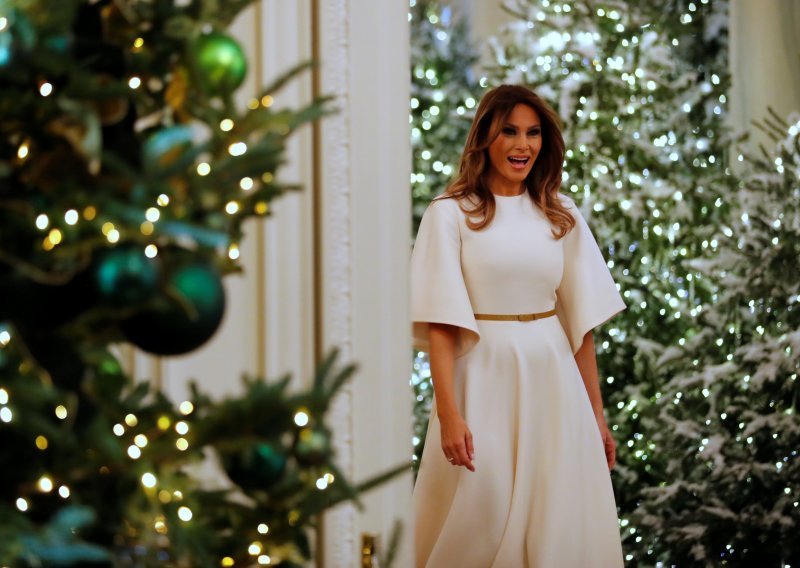 Božićna čarolija: Evo kako je Melania Trump okitila Bijelu kuću