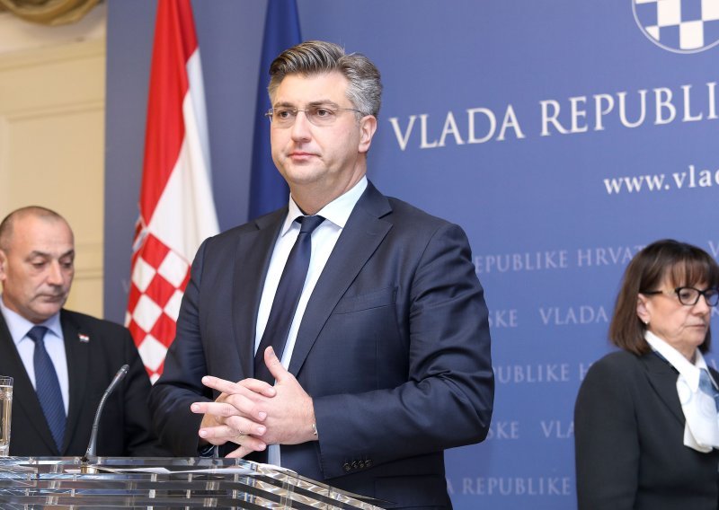 Plenković: Nitko iz Vlade neće se voziti u blindiranim limuzinama