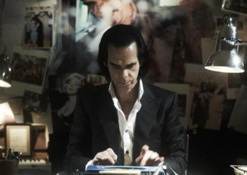 Nick Cave, Andrej Zvjagincev i holokaust