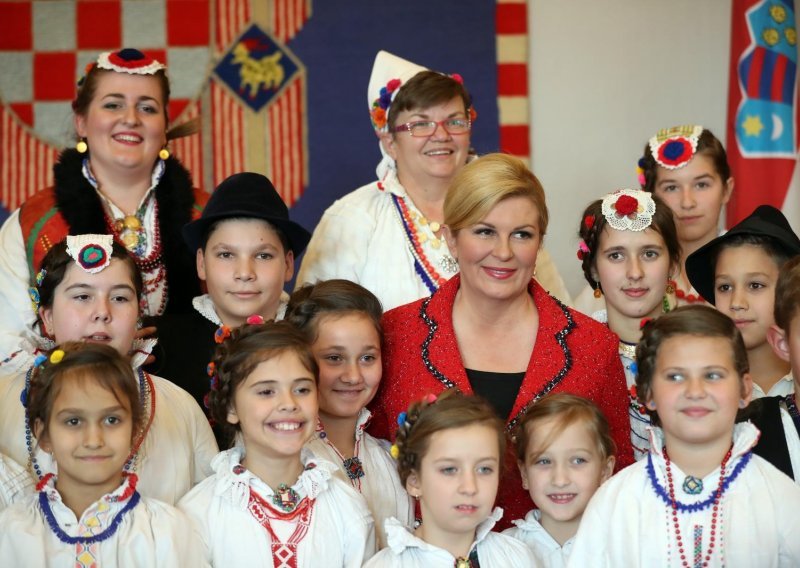 Predsjednica otvorila svoja vrata Hrvatima iz BiH i poručila da je pravda krhka