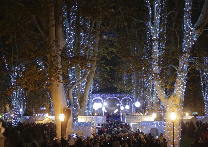 Foto pregled tjedna: Advent, afera paketići, predsjednica u UN-u, Jeruzalem...