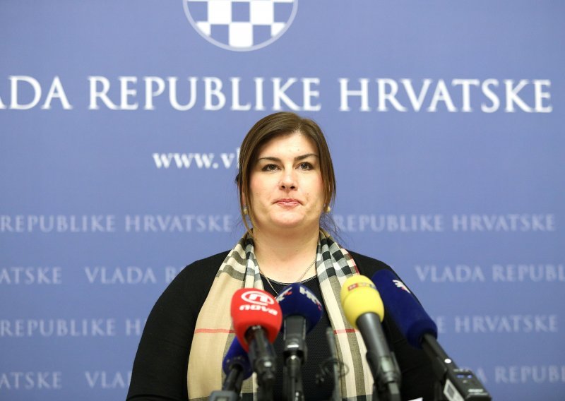 Za razvoj hrvatskih otoka potpisano 40 ugovora vrijednih 19 milijuna kuna