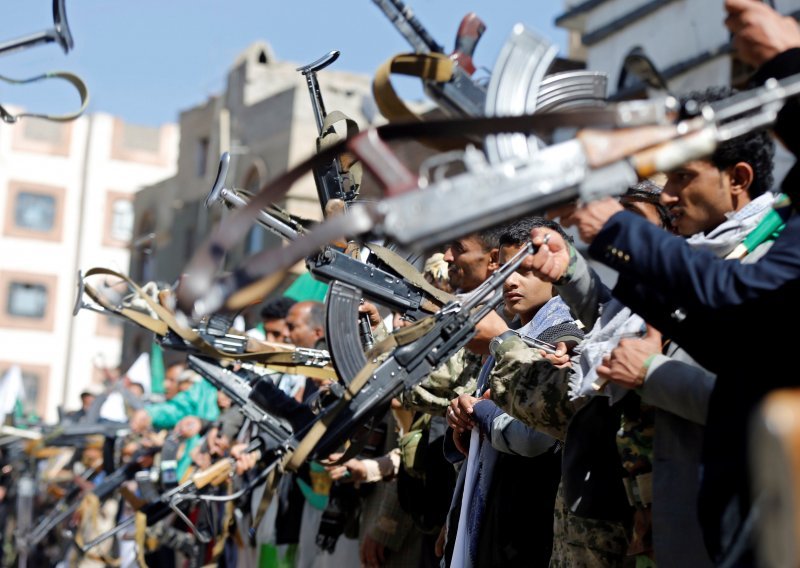 Saudijci oborili hutijski projektil iz Jemena