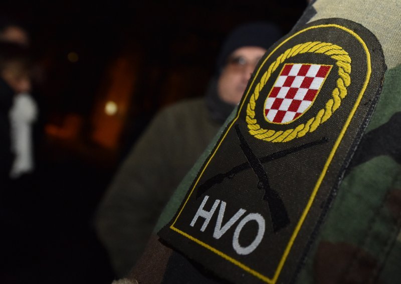 Branitelji prosvjedovali ispred sjedišta HDZ-a BiH