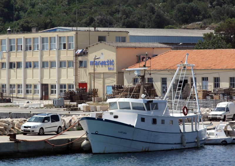 Francuzi modernizirali 112 godina staru tvornicu ribljih konzervi u Salima na Dugom otoku
