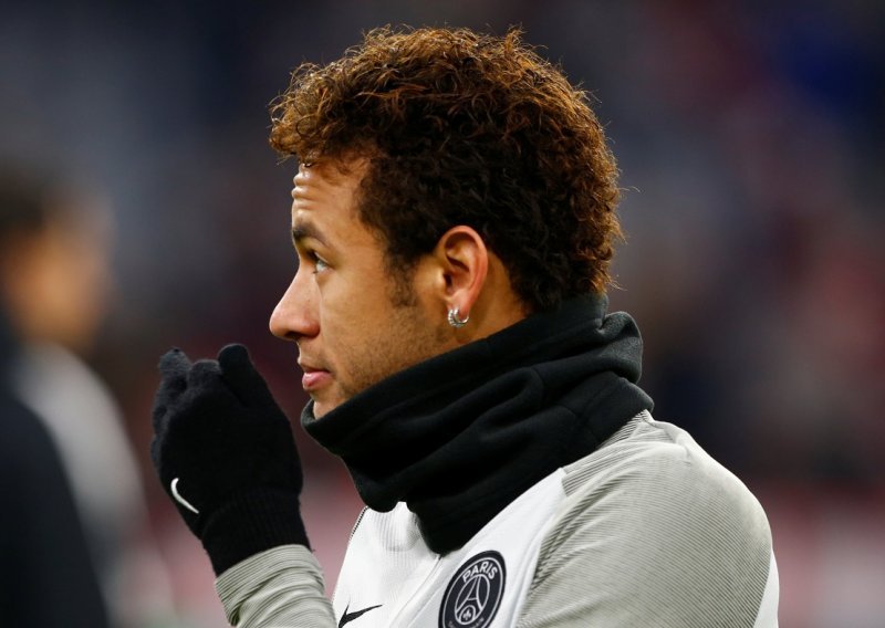 Navijači Bayerna originalno ismijali Neymara: Tome se sigurno nije nadao!