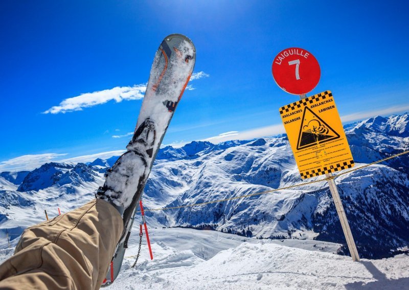 Tragedija na poznatom skijalištu u Kanadi; poginuo njemački tinejdžer