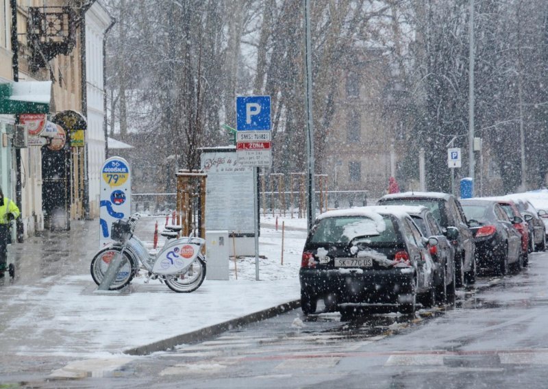 Ne idite na put bez zimske opreme!