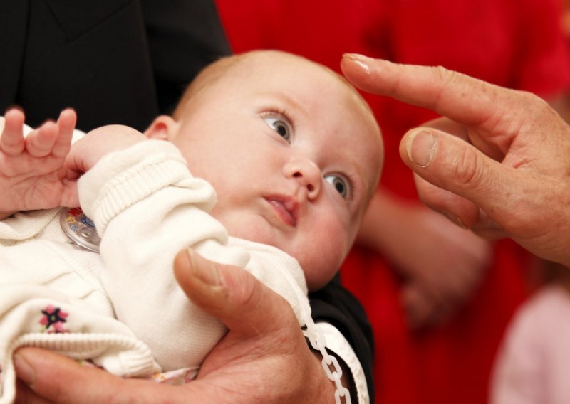 Krštenje u Hrvatskoj: Hoće li Papa postići svoj cilj?