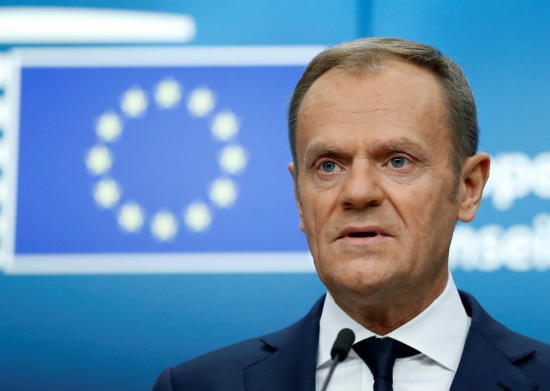 Tusk Londonu ostavlja mogućnost da se predomisli o Brexitu