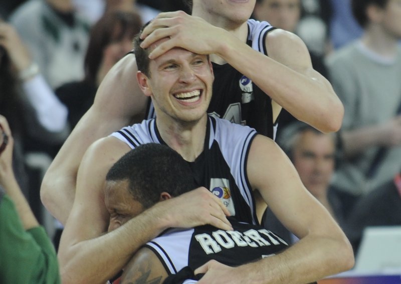 Partizan peti puta uzastopno osvojio NLB ligu