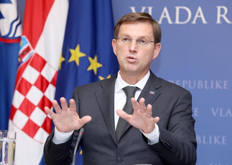 Slovenija poziva Hrvatsku na razgovor o razgraničenju na moru