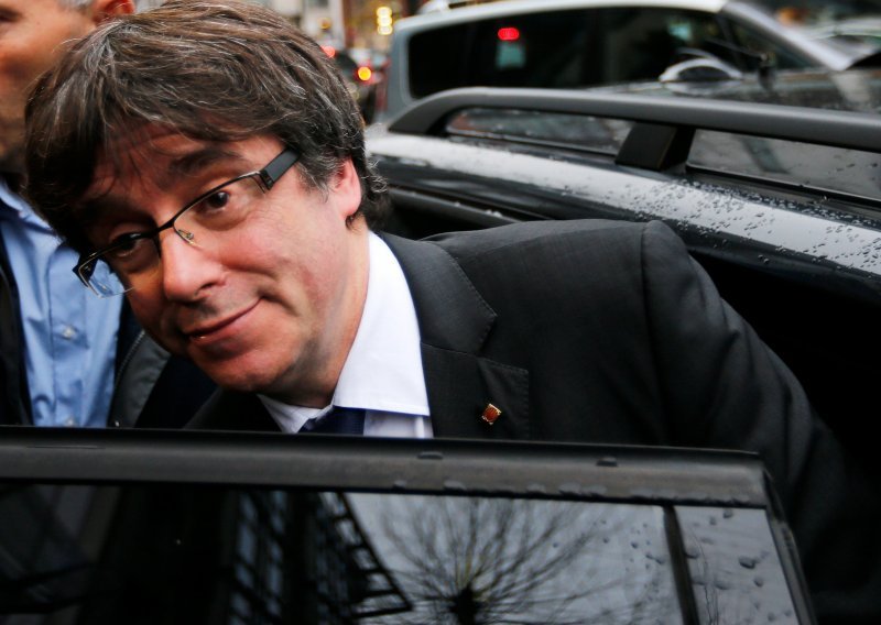 Puigdemont: Ja sam predsjednik vlade Katalonije, želim se vratiti odmah