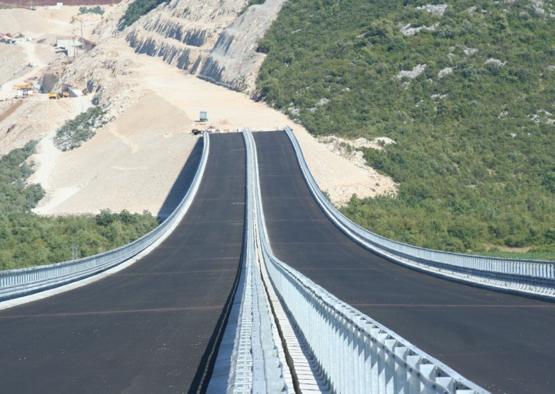 Dalmatina čeka još samo bojanje tunela