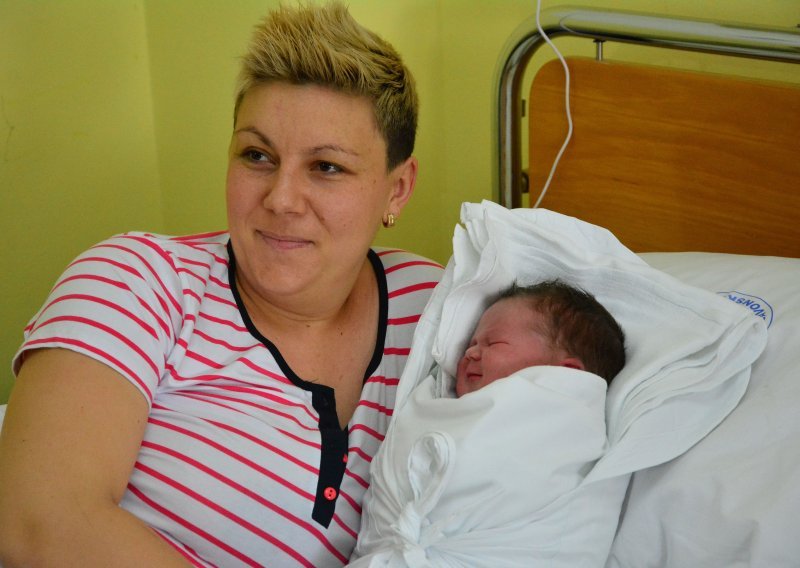 U Slavonskom Brodu bebe i prije rođenja odlaze u Njemačku