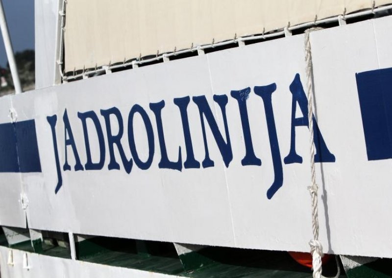 Nakon pet godina suda Jadrolinija istjeruje optičare, oni viču - nepravda!