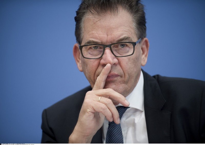 Bavarski CSU uoči pregovora o njemačkoj vladi ima novi zahtjev o migrantima