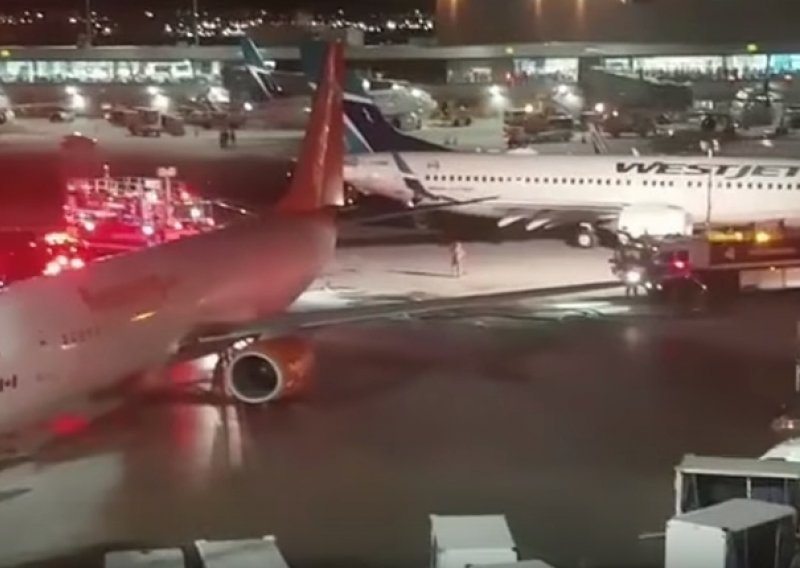 Sudari Boeinga na aerodromima u New Yorku i Torontu