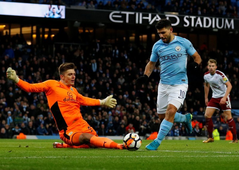 Sjajni Agüero u samo dvije minute 'okrenuo' Burnley, Chelsea mora na 'popravni'