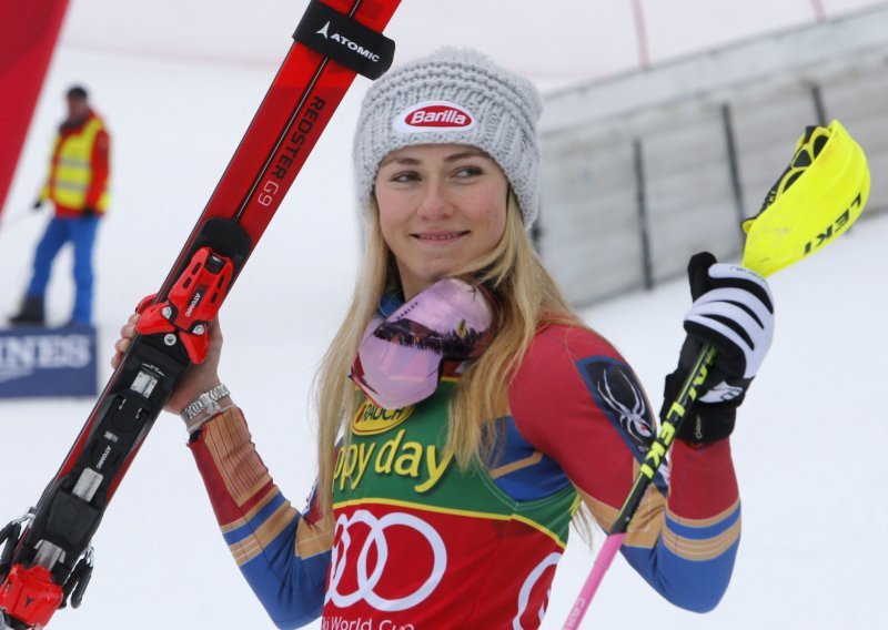 Nezaustavljiva Snježna kraljica Shiffrin pokorila je i konkurentice u Sloveniji