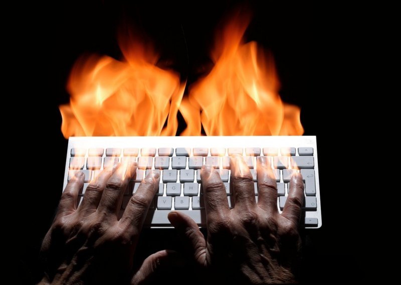 Može li država udarcem po džepu ugasiti požar mržnje na internetu?