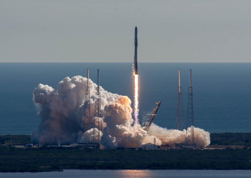 Elon Musk recikliranom raketom šalje hranu u svemir