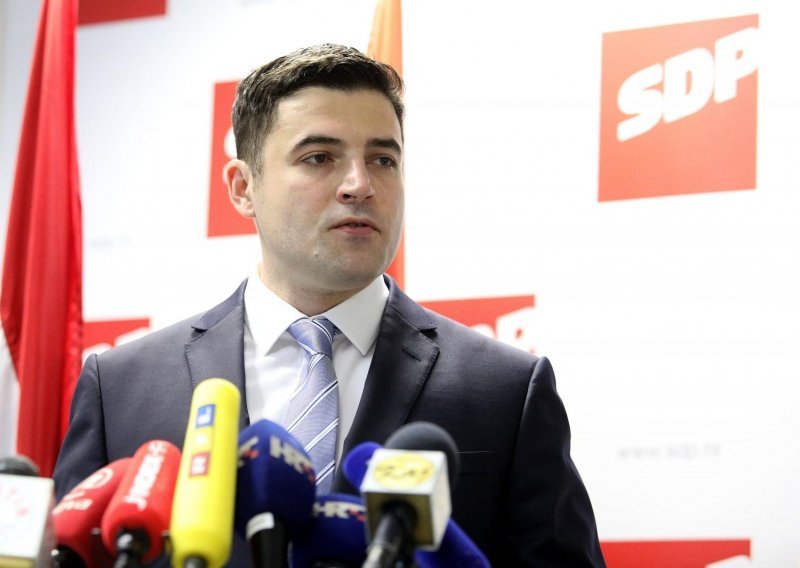 Bernardić: Ne prihvaćam ostavku Snježane Banović, ali odluka je na njoj