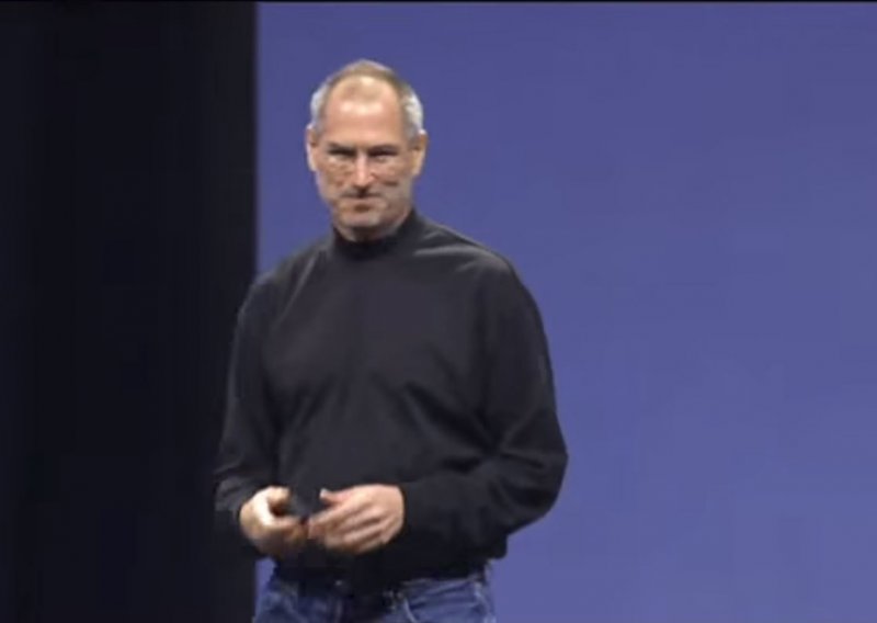Publika je vrištala: Pogledajte kako je Steve Jobs prije 11 godina predstavio prvi iPhone