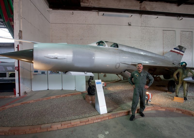 Čuveni MiG-21 Rudolfa Perešina uskoro se vraća u Hrvatsku?