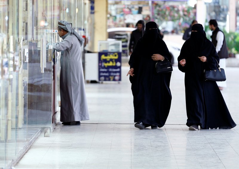 Bilo je i vrijeme; žene u Saudijskoj Arabiji mogu na stadione!